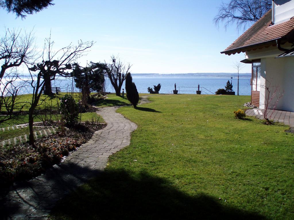 Strandhaus Hagnau Hotel ภายนอก รูปภาพ